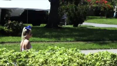 Fucking blonde money raising cutie in the backyard - nvdvid.com