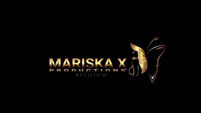 MARISKAX Mariska takes on two dicks outdoors - drtuber.com