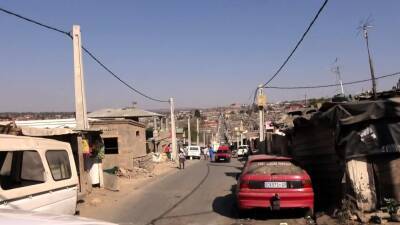 Kenyan romantic lesbian pussy eating getaway - nvdvid.com - Kenya