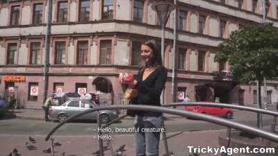 Creampied Foxy Di by tricky porn agent teen-porn - sexu.com