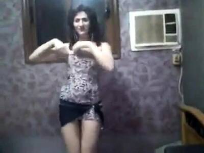 Egyptian crossdresser Ingy dance 08 - nvdvid.com - Egypt