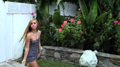 Jessie Rogers - LICENSED TO LICK - Jessie Rogers Ready To Try Stripping - drtuber.com