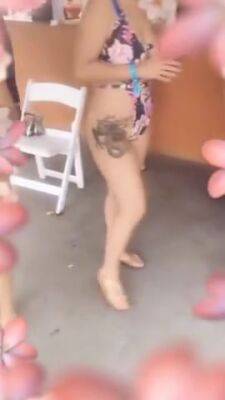 Hot Party - upornia.com