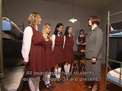 Lupus Room - upornia.com