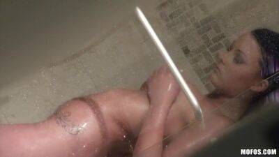 Hunting Poon On The Savannah 1 - S - Savannah Paige - hclips.com