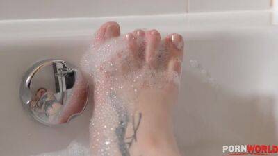 Eden Ivy - Eden Ivy - Horny Rich Bitch Dp’d By Her Stud Body Guar - upornia.com