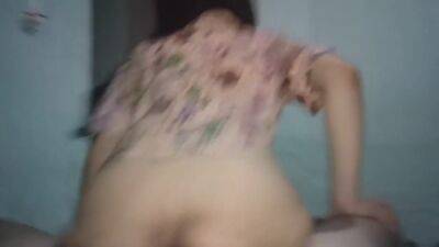 Colegia Gimiendo Rico Mientras La Cojo Dos Orgasmos - hclips.com