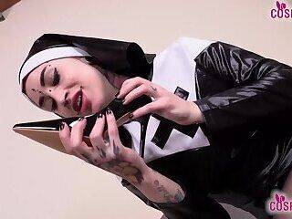 Horny nun takes off pantyhose,spits on her toes,talks dirty - pornoxo.com