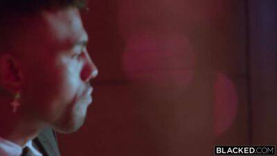 Vic Marie - Vic Marie In Sandman In 4k - upornia.com