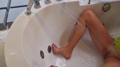 Lonely Beautiful Student Masturbates Pussy In The Bathtub - hclips.com