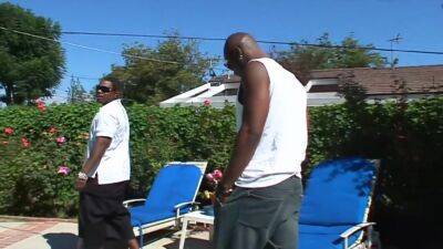 Interracial Sex Am Pool Und Auf Der Couch - upornia.com - Germany