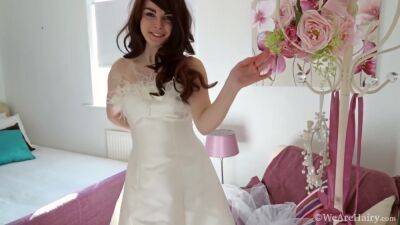 Wedding Dress With Melanie Kate - hclips.com