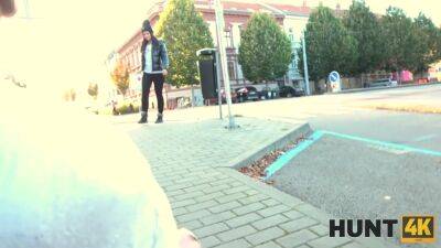 Helping Hand - upornia.com - Czech Republic