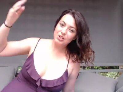 Blond And Brunette Lesbians Li - hclips.com