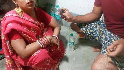 Ever Best Fucking Roshni Bhabhi In Kitchen When She Very Sad - hclips.com