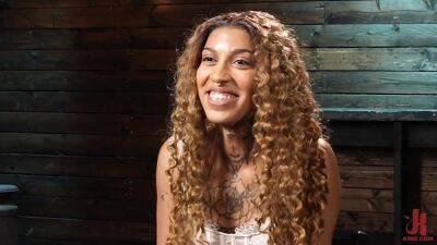 Strict Restraints, Fucking Machine, And - Ravyn Alexa - upornia.com