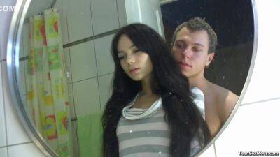 Karina 2 - upornia.com