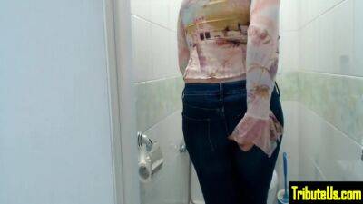 04 Pee Jeans - hclips.com