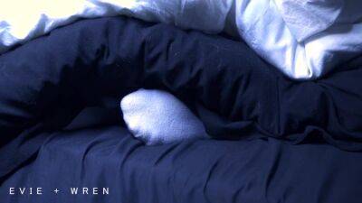 Alien Slimes My Sexy Soft Soles After Removing My Socks - hclips.com