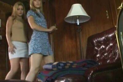 Vampish Starving Chick Loves To Be Fucked In The Pickup Truck - upornia.com - Usa