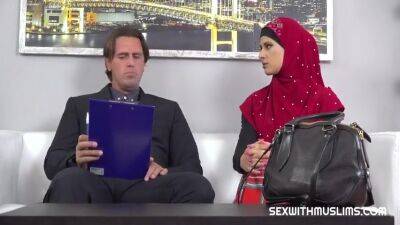 Muslim Randi Kahi Bhi Kisi Se Bhi Marwa Legi - upornia.com