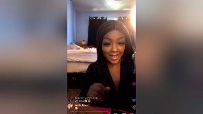 Tha Live Plug - hclips.com