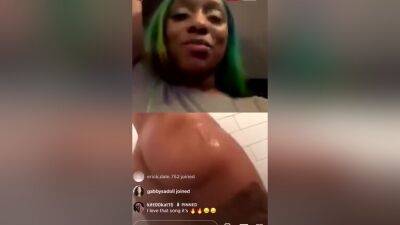 Tha Live Plug - hclips.com