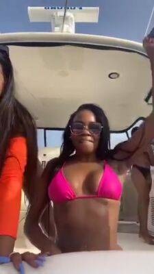 Ig How’s Twerking On Boat - upornia.com