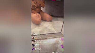 Cajun Barbie Live - hclips.com