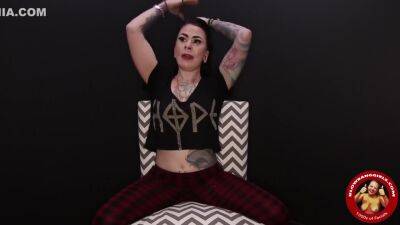 Romi Rayne 2 - upornia.com