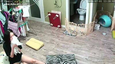 Hackers use the camera to remote monitoring of a lover's home life.*** - hclips.com