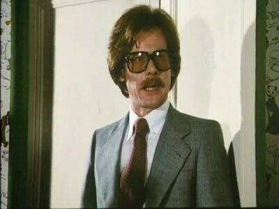 Retro 077 - upornia.com