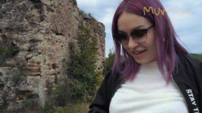 Otsosala V Razvalinah Drevnego Dvorca Murstar - hclips.com