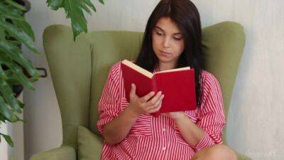 Dark Haired Princess Teana Fingers Her Wet Snatch Until She Creams! - upornia.com