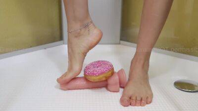 Treads Food With Feet Over A Dildo Food Crushing - hclips.com