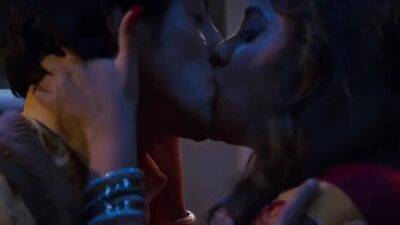 Mastram Hindi Web Series Bhabhi Fucked In Bus - hclips.com