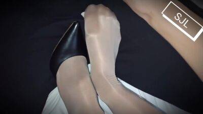 Shoejob With Cum From Stepsister - hclips.com