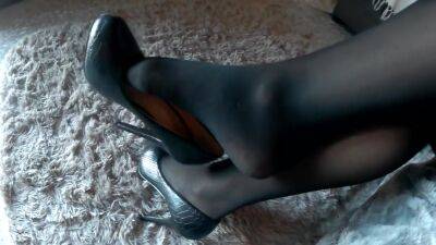 With Black - hclips.com