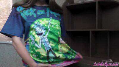 Girl Distracted Lover From Watching Rick And Morty Blowjob And Sex With Rick Morty - hclips.com