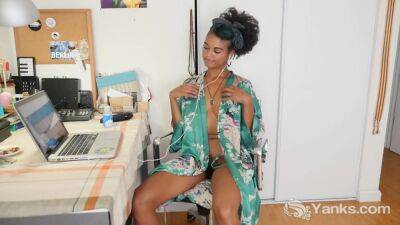 Sexy Ebony Lola Zz - hclips.com