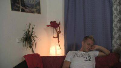 Foxy-haired neighbor spreads legs for him - drtuber.com - Czech Republic