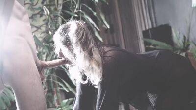 Slow Blowjob For The Camera - upornia.com