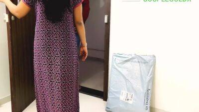 Delivery Boy Ne Darwaze Par Hi Chodna Suri Kar Diya - hclips.com