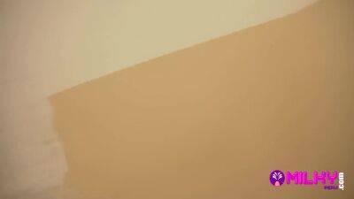 If You Want To Earn More Money You - Valeria Valois - upornia.com