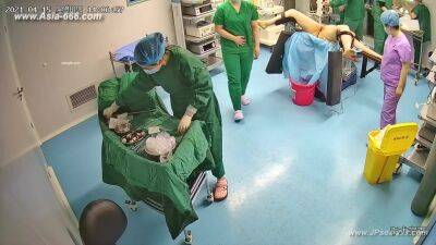 Peeping Hospital patient.8 - hclips.com