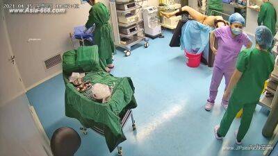 Peeping Hospital patient.8 - hclips.com