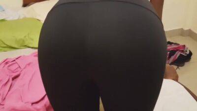 El Me Dice Que Su Marido La Dejo Con Ganas 6 Min - hclips.com