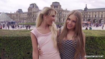 Alessandra & Lana - upornia.com