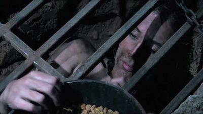 Sierra Cirque - Troubled Times - upornia.com