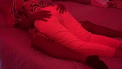 Latina Making Out - hclips.com